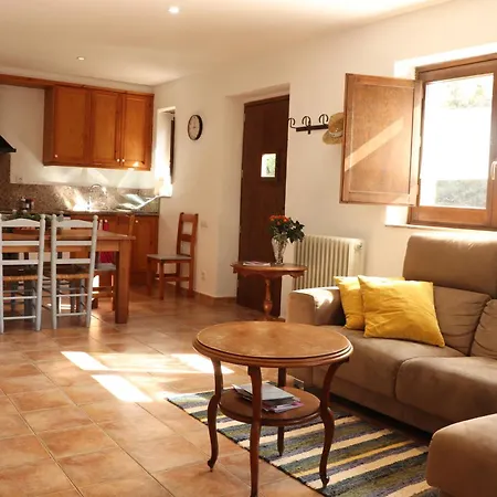 Mas Cal Gira Apartment *